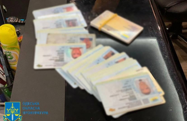 В Одессе злоумышленники продавали фальшивые водительские удостоверения