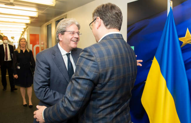 Кулеба предложил ЕС взять на себя инициативу по восстановлению одного из пострадавших от войны регионов Украины