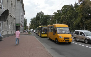 В Чернигове возобновляет работу городской транспорт