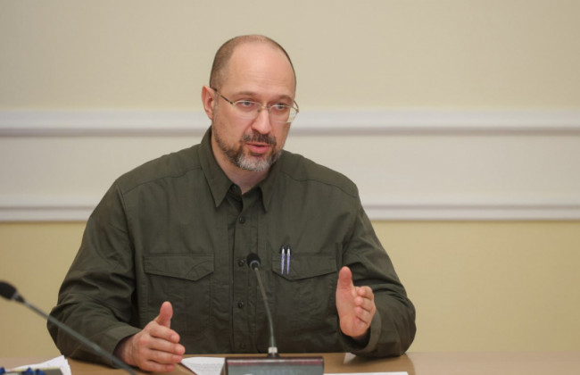 Уряд дозволив реєстрацію, перереєстрацію, зняття з обліку всіх авто через ЦНАП