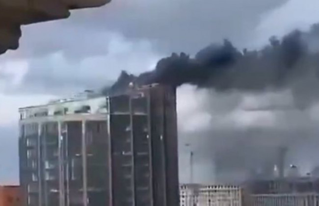 В Москве вспыхнул недостроенный бизнес-центр DM Tower, видео