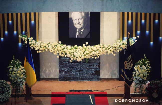 У Києві прощаються з першим президентом незалежної України Леонідом Кравчуком: фото