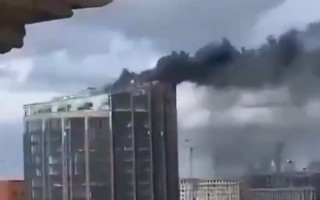 В Москве вспыхнул недостроенный бизнес-центр DM Tower, видео