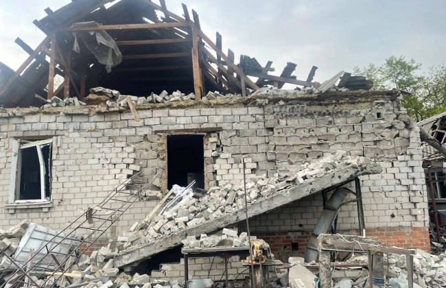 Ракетная атака по Днепру: ранена женщина, разрушены здания