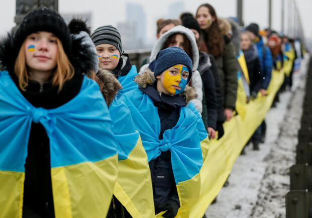 Молодь, яка захищає суверенітет і територіальну цілісність України, отримає право на премію – проект Постанови