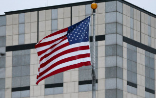США вновь открыли посольство в Киеве после трехмесячного закрытия – Reuters