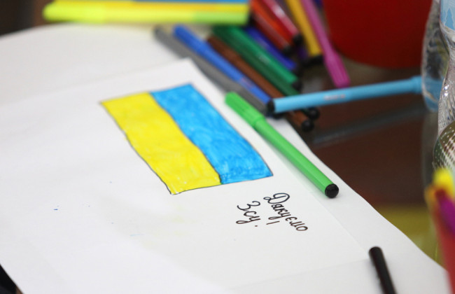 Пришли поддержку по почте: Укрпочта доставит письма и рисунки украинским героям