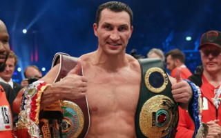 Владимир Кличко публично погрузит свой чемпионский пояс в ведро с кровью