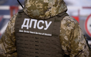 На кордоні затримали росіянку-«паломницю»: в телефоні знайшли антиукраїнське листування