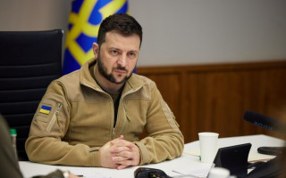 Зеленский: При обороне Мариуполя погибли многие летчики, 90% из них не возвращались