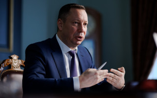 Для возвращения к свободному курсу нужно три условия, но пока их нет – глава НБУ