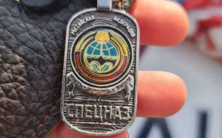На Київщині затримали іноземця із символікою російських спецслужб: фото
