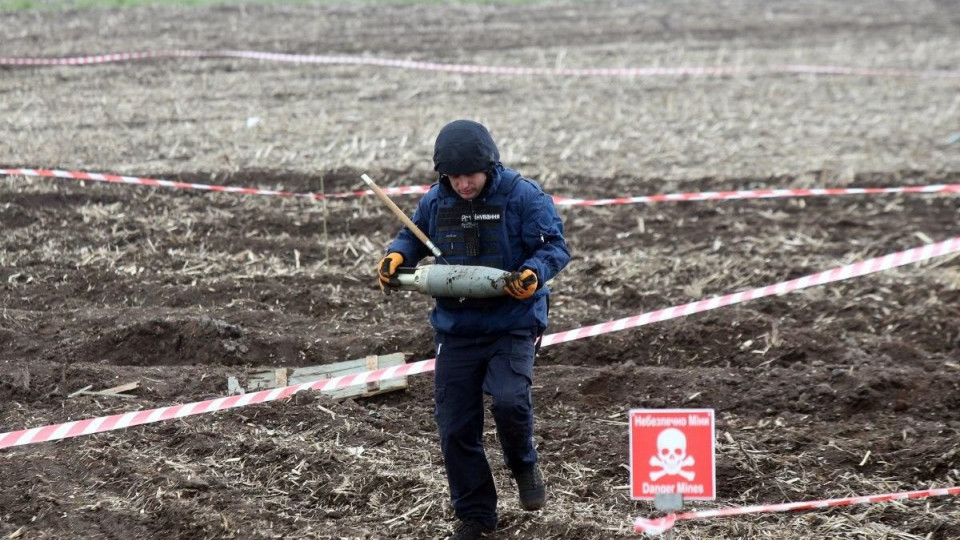 У Київській області продовжується розмінування: знешкоджено 307 вибухонебезпечних предметів