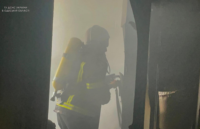 В Одессе вспыхнул пожар в многоэтажке