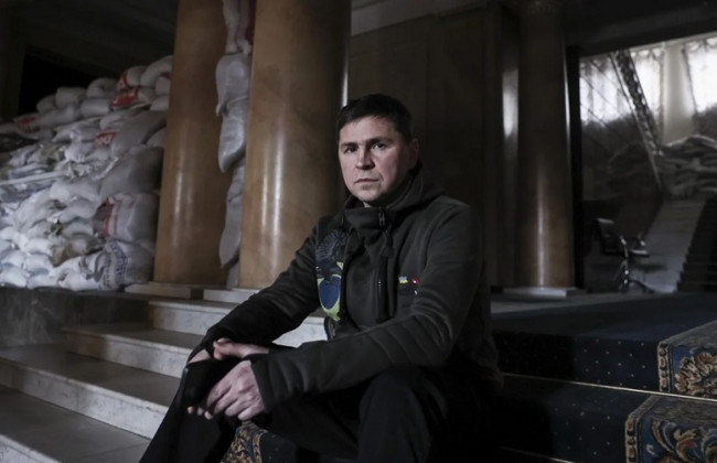 Подоляк раскритиковал Европу, которая продолжает закупать ресурсы у РФ