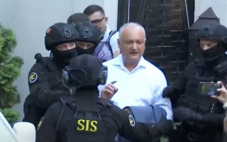 Как задержали экс-президента Молдовы Игоря Додона: появилось видео