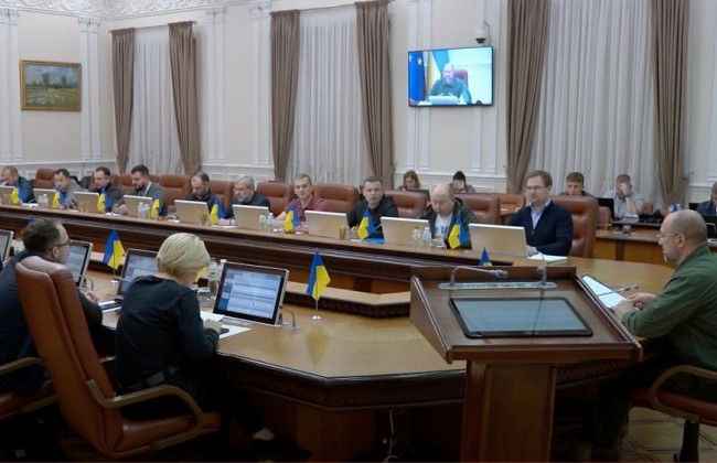 Денис Шмигаль: плануємо найближчим часом підписати «митний безвіз» та відкрити 2 пункти пропуску