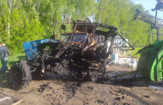 В Черниговской области на мине подорвался трактор