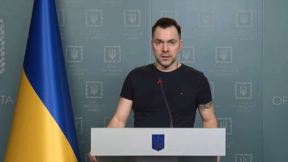 Может стать вторым успехом для РФ после Мариуполя, — Арестович рассказал о ситуации в районе Северодонецка