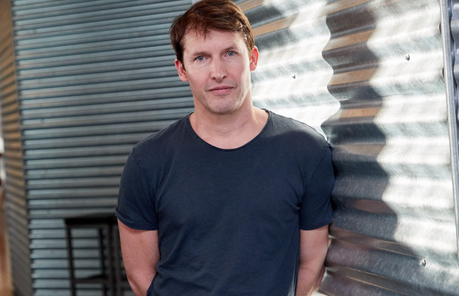 Автор хита «You're Beautiful» Джеймс Блант посвятил песню украинским музыкантам, которые ушли на войну