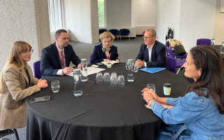 43 000 ноутбуків отримають українські вчителі для спілкування з учнями