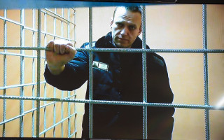 Навальный рассказал, что ему передала перед смертью судья, которая заменила срок с условного на реальный