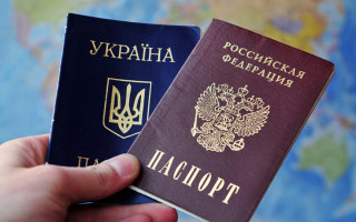 Зеленський відповів на петицію щодо візового режиму для громадян Росії