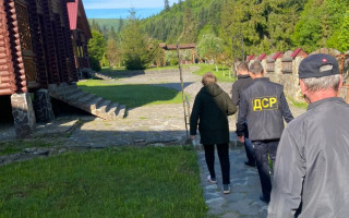 Незаконне виділення землі сім’ї нардепа, підозрюваного у держзраді – ексголові райдержадміністрації повідомлено про підозру