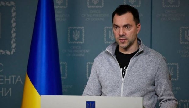 Войска РФ хотят устроить в Северодонецке  «второй Мариуполь», — Арестович