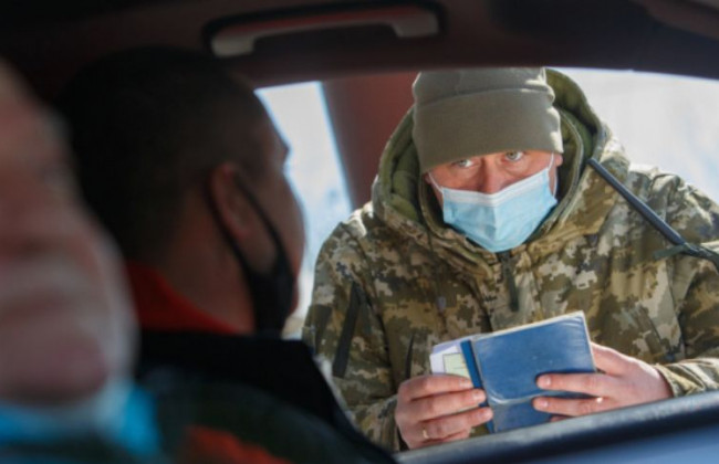 Кабмин ужесточил Правила пересечения государственной границы относительно выезда мужчин-водителей и спортсменов