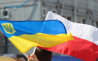 Украинские беженцы в Польше: где искать работу, жилье, транспорт и товары