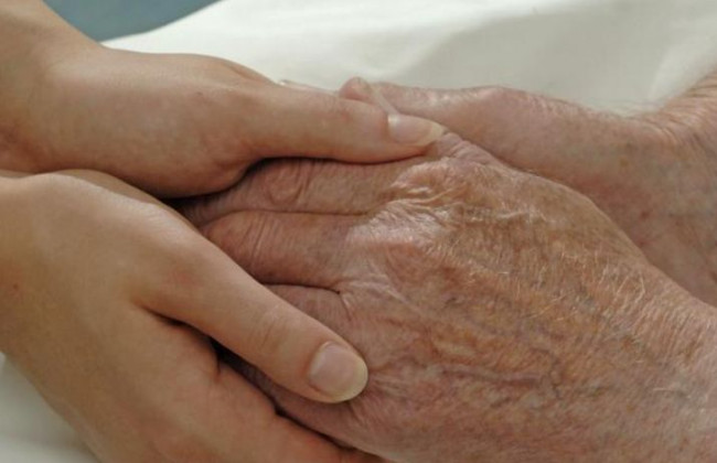 Кабмін змінив порядок виплати компенсації особам, які надають послуги з догляду