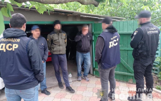 За $5000 вывозили на лодке «уклонистов»: задержаны организаторы незаконного вывоза мужчин за границу
