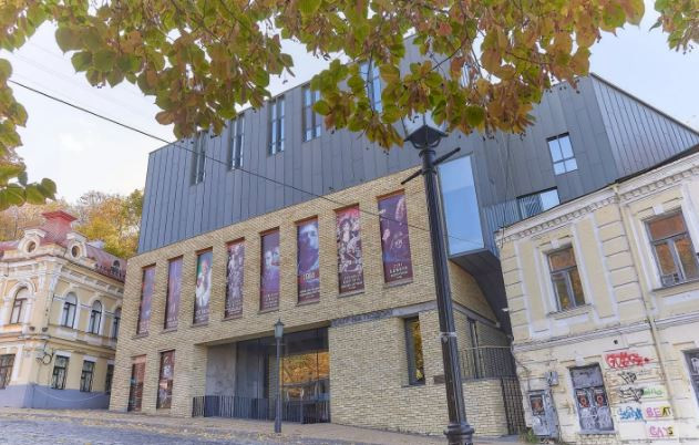 В Киеве возобновляет работу Театр на Подоле