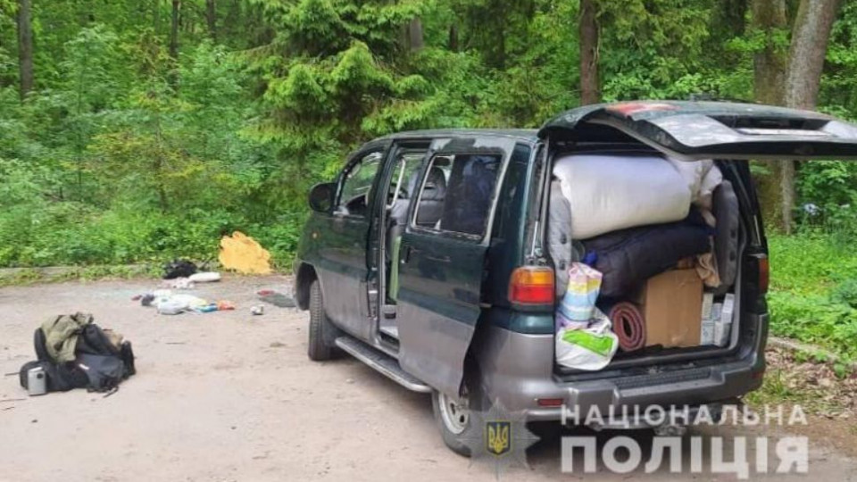 Во Львовской области мужчина взорвал гранату в авто с людьми, фото