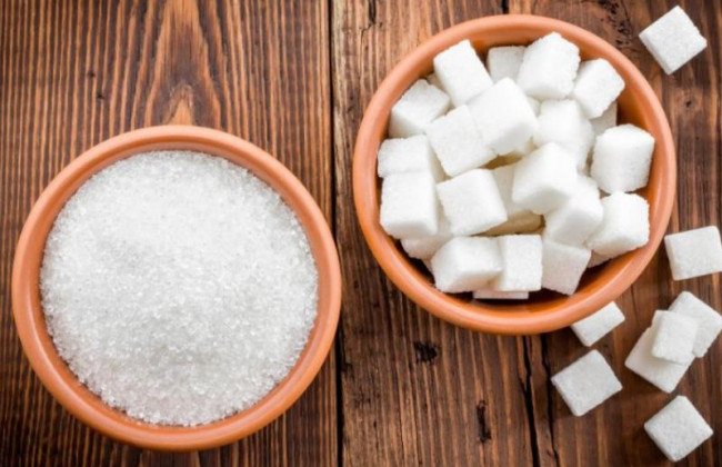 Сеть «АТБ» ввела ограничения на продажу соли и сахара: сколько можно купить в одни руки