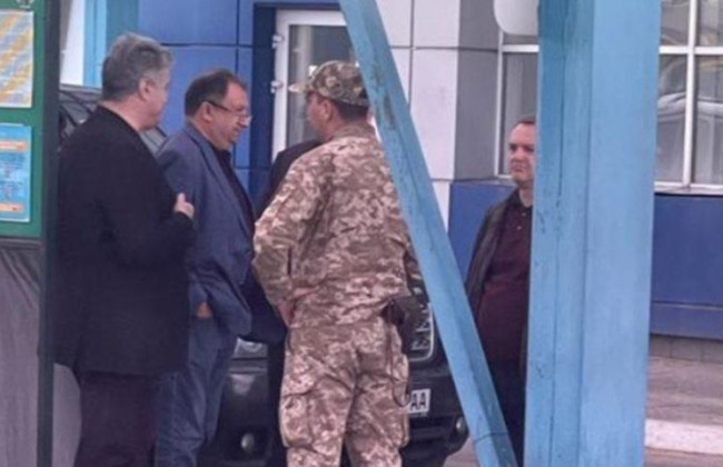 Вторая попытка: Порошенко снова хочет пересечь границу с Польшей — СМИ