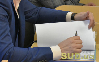 Як переселенцю, який не мав можливості припинити трудовий договір, отримати статус безробітного
