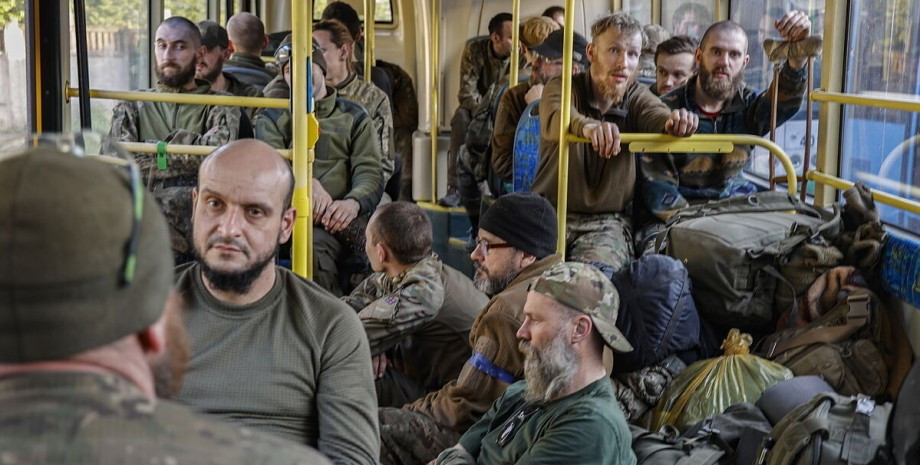 РФ масово поширює фейки про полонених захисників «Азовсталі»