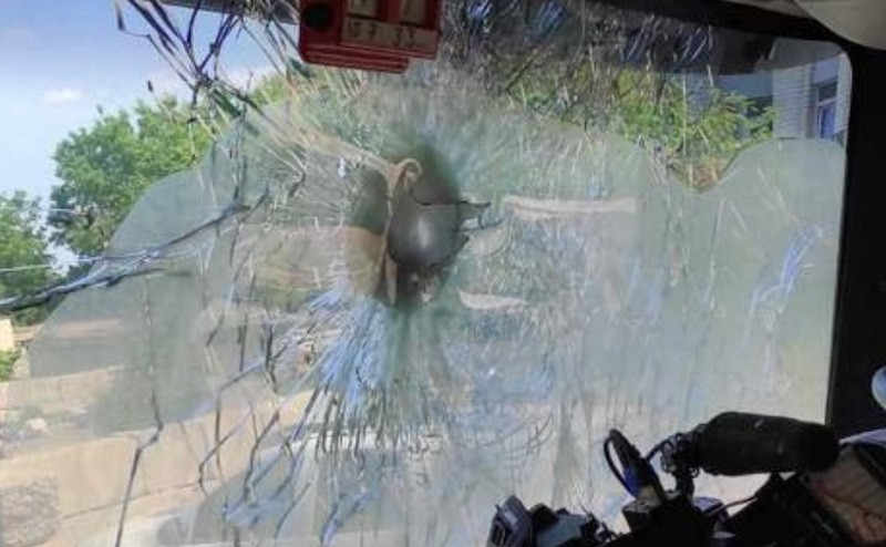 На Луганщині війська РФ обстріляли евакуаційний автомобіль: загинув французький журналіст