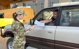 В МВД предложили сделать платным выезд мужчин за границу во время войны