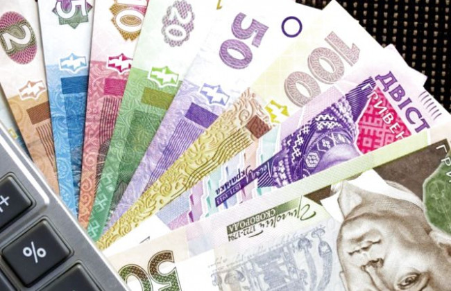 Пенсії в Україні з червня збільшать: кому пощастить