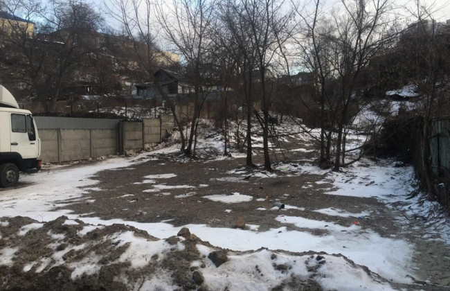 Спроба продажу комунальної землі: у Києві судитимуть учасника схеми «чорних» реєстраторів