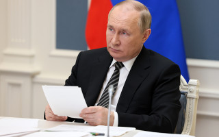 СМИ: Путин отдал приказ захватить Луганскую область до 1 июня, Донецкую — до 1 июля