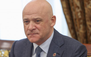 С центральных улиц Одессы убрали фортификационные сооружения: Труханов назвал причину