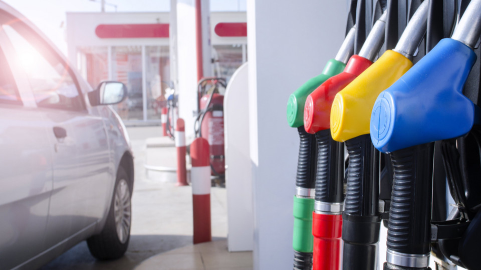 Эксперт дал прогноз, чего ожидать от цен на топливо на заправках