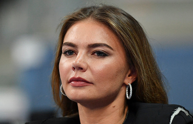 Канада ввела санкции против Алины Кабаевой