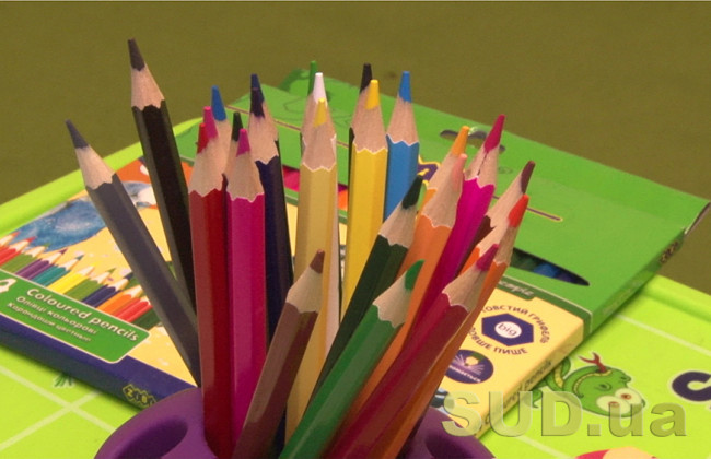 Як переселенцям і військовим записати своїх дітей до дитсадків Києва