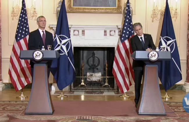 США объявили о новой военной помощи Украине: ракетные системы большой дальности и крупнокалиберное оружие