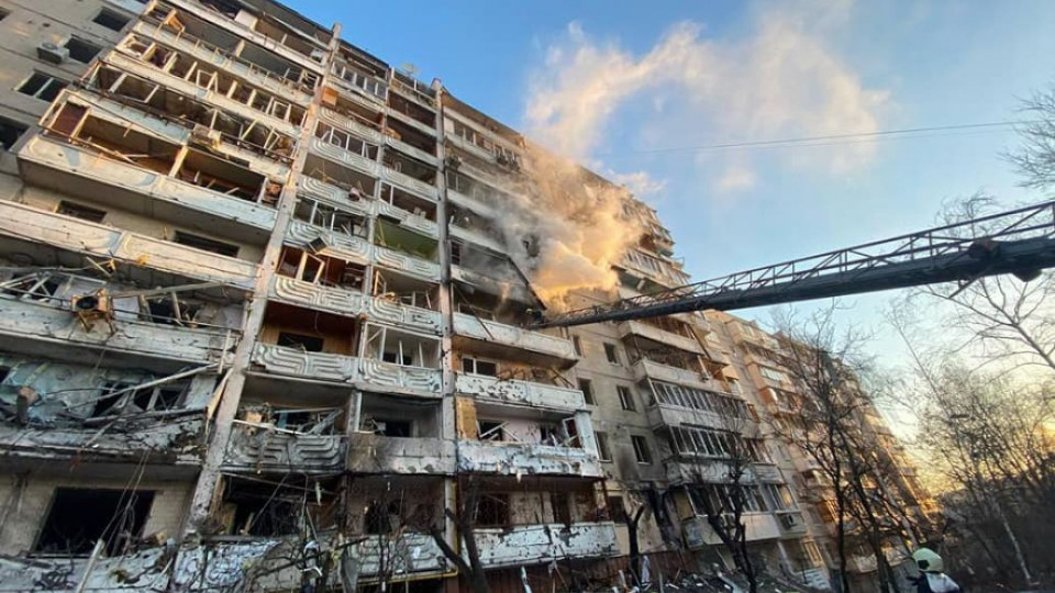 У Києві розпочали реконструкцію будинків, які постраждали від обстрілів